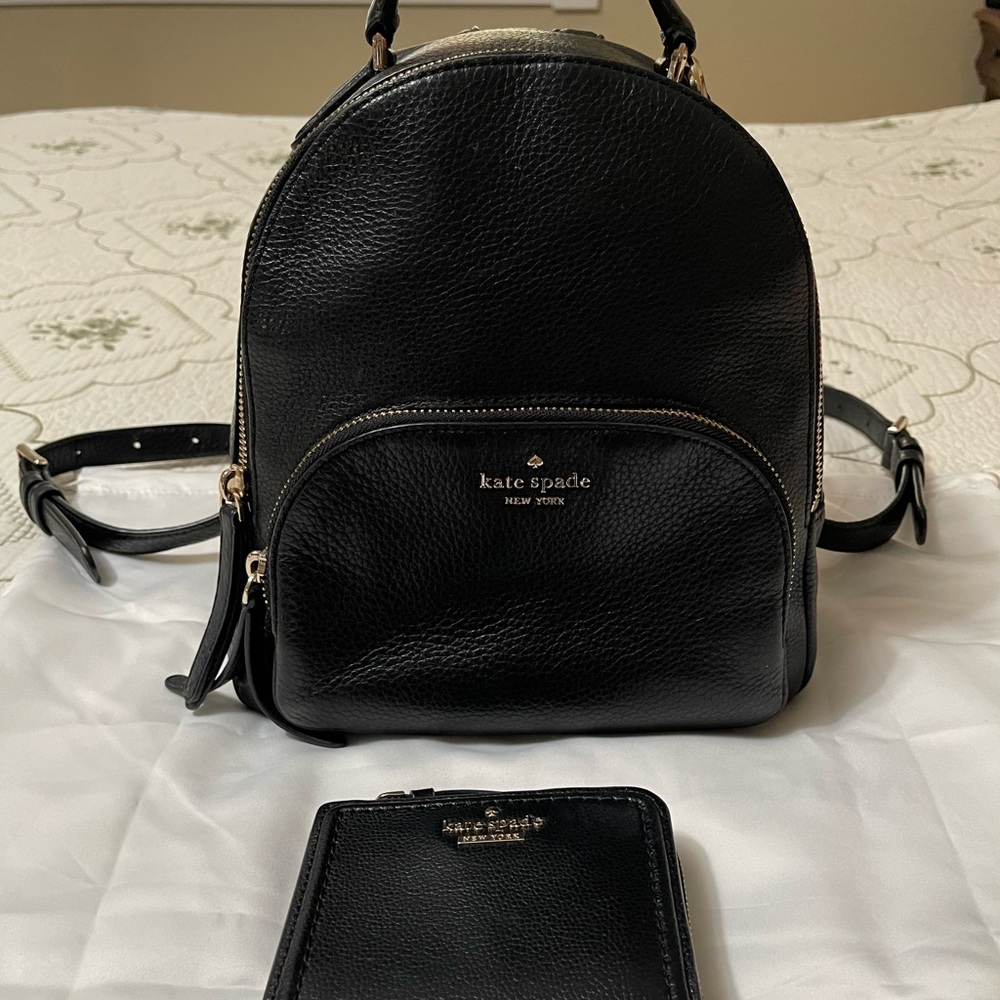 Kate Spade ♠️ pre loved but still in good condition